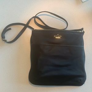 🔥NWOT Kate Spade Classic Nylon Vienna🔥 Black with B&W stripped interior